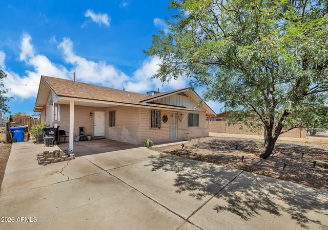 Photo 3 of Single family home for sale at 4636 S 20th Street, Phoenix, AZ 85040 | MLS# 7054814 | Listing updated on 2026-09-05