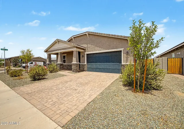 Photo 3 of Sale Pending at 4562 N 177th Drive, Goodyear, AZ 85395 | MLS# 7054934 | Listing updated on 2026-09-01