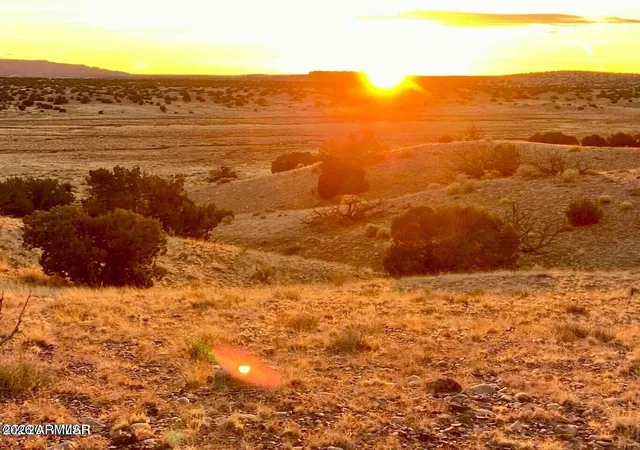 2nd image of Woodland Valley Ranch Lot 902, St Johns, AZ 85936 | MLS# 7054671
