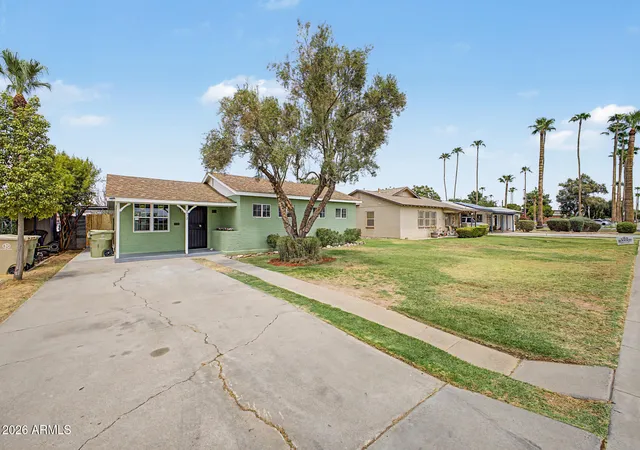 Photo 2 of Single family home for sale at 5712 W Orangewood Ave, Glendale, AZ 85301 | MLS# 7054748 | Listing updated on 2026-09-30