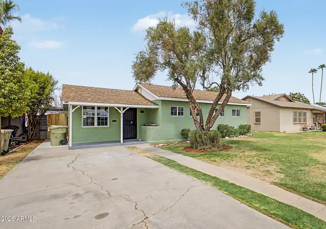 Photo 3 of Single family home for sale at 5712 W Orangewood Ave, Glendale, AZ 85301 | MLS# 7054748 | Listing updated on 2026-09-30