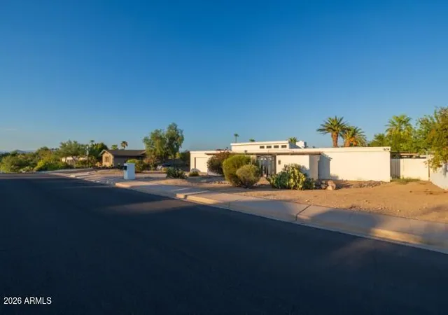 3rd image of 13045 N 8Th Ave, Phoenix, AZ 85029 | MLS# 7062175
