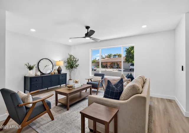 Photo 2 of Sale Pending at 1252 W Kilarea Ave, Mesa, AZ 85202 | MLS# 7058356 | Listing updated on 2026-08-28