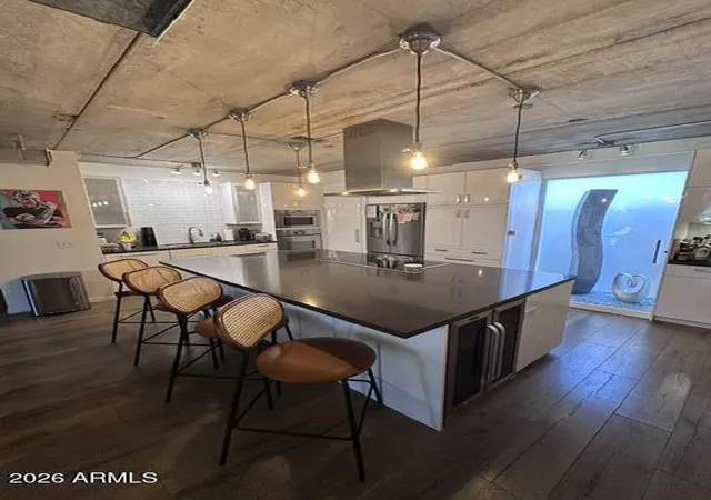 Listing Photo 4 - Condo for sale in building located at 6930 E 3rd St, Scottsdale, AZ 85251