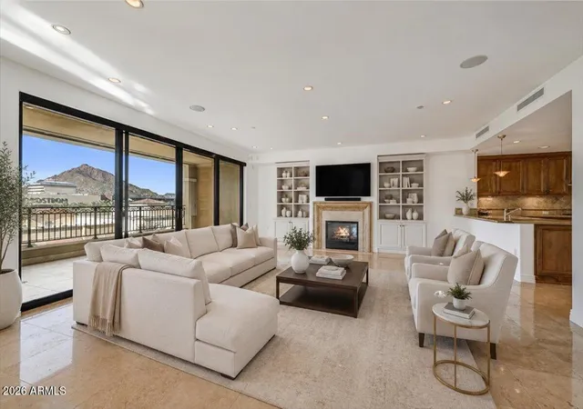 2nd image of 7181 E Camelback Rd, Scottsdale, AZ 85251