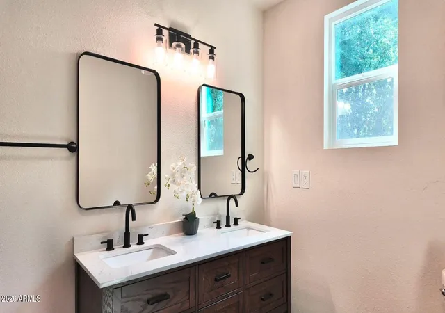 3rd image of 647 S Moonlight Dr, Payson, AZ 85541 | MLS# 7055526
