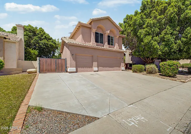 Photo 3 of Single family home for sale at 6288 W Rose Garden Ln, Glendale, AZ 85308 | MLS# 7059193 | Listing updated on 2026-10-22