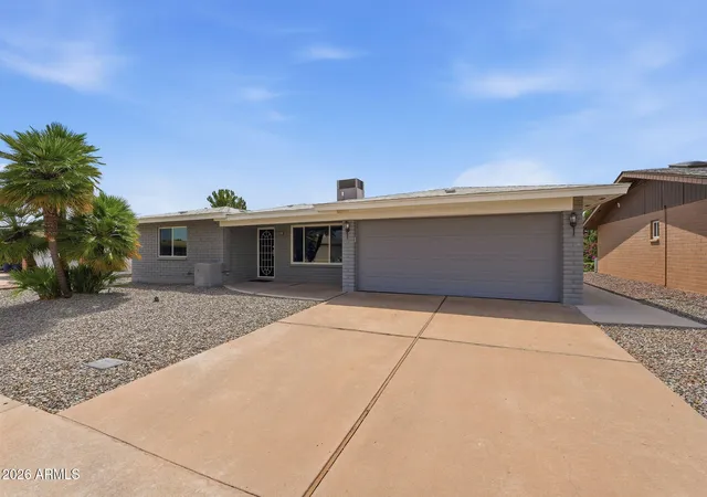Photo 2 of Sale Pending at 4039 E Catalina Cir, Mesa, AZ 85206 | MLS# 7055111 | Listing updated on 2026-09-16
