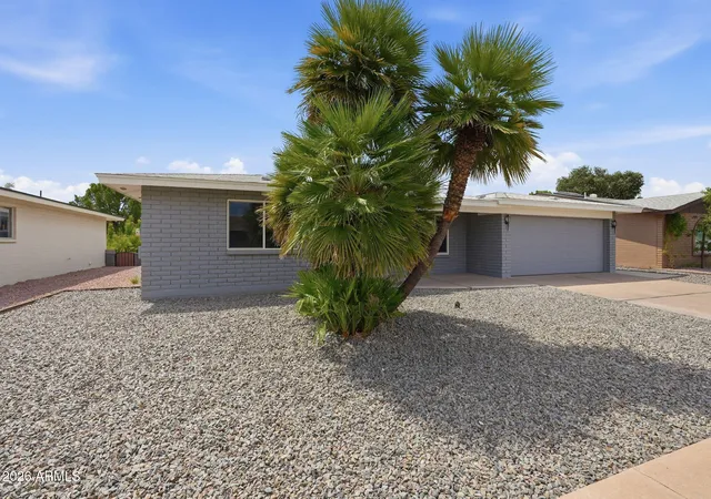Photo 3 of Sale Pending at 4039 E Catalina Cir, Mesa, AZ 85206 | MLS# 7055111 | Listing updated on 2026-09-16
