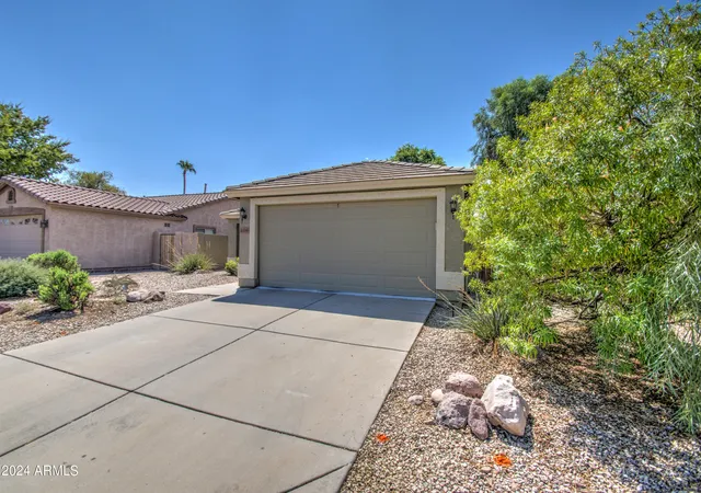 Photo 3 of Single family home for sale at 10109 E Obispo Ave, Mesa, AZ 85212 | MLS# 7056161 | Listing updated on 2026-09-03