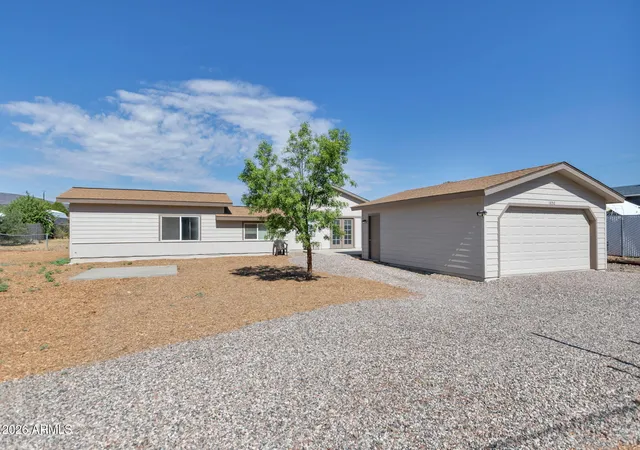 Photo 3 of Single family home for sale at 1850 N Mondale Ln, Camp Verde, AZ 86322 | MLS# 7055166 | Listing updated on 2026-09-13