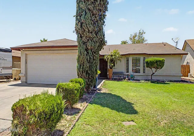 Photo 2 of Sale Pending at 5432 N 73rd Lane, Glendale, AZ 85303 | MLS# 7055099 | Listing updated on 2026-09-04