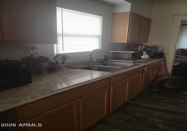 Photo 3 of Single family home for sale at 324 N 18th Avenue, Phoenix, AZ 85007 | MLS# 7055892 | Listing updated on 2026-09-22