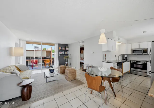 2nd image of 5246 N 20th St #6B, Phoenix, AZ 85016 | MLS# 7060008