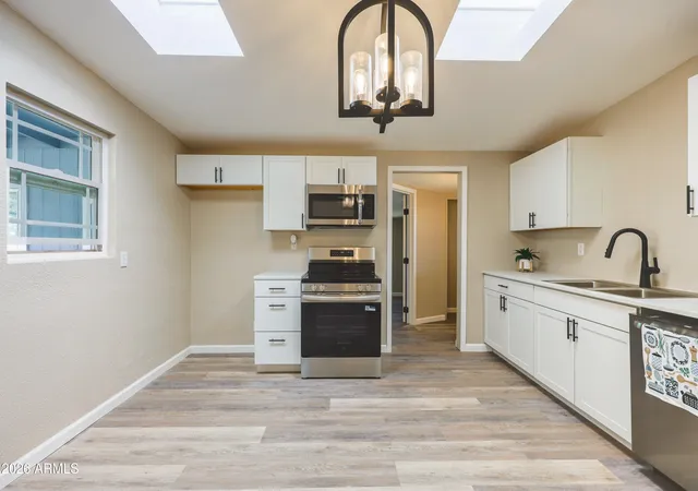 Photo 2 of Single family home for sale at 125 E Navajo St, Huachuca City, AZ 85616 | MLS# 7055220 | Listing updated on 2026-10-26