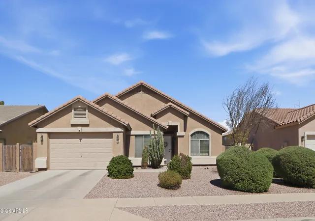 Photo 3 of Single family home for sale at 4217 S 76th Lane, Phoenix, AZ 85043 | MLS# 7055877 | Listing updated on 2026-09-09
