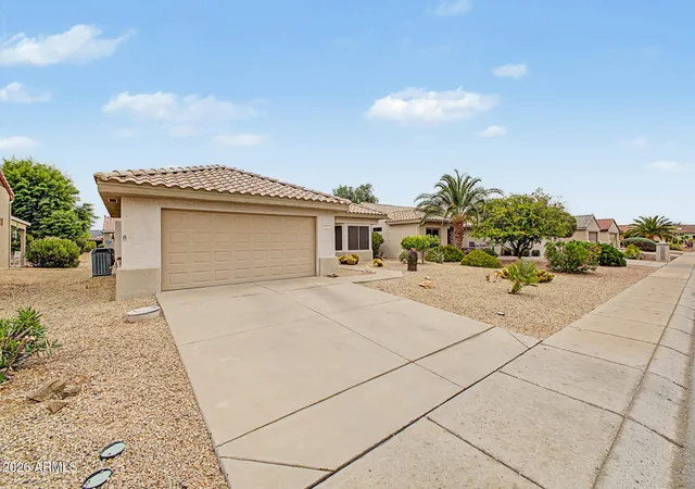 3rd image of 15612 W Grand Creek Ln, Surprise, AZ 85374 | MLS# 7055410