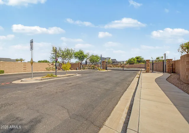 2nd image of 1698 E Powell Wy #5, Gilbert, AZ 85298 | MLS# 7055681