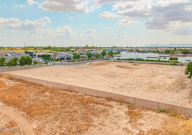 4th image of 1698 E Powell Wy #5, Gilbert, AZ 85298 | MLS# 7055681