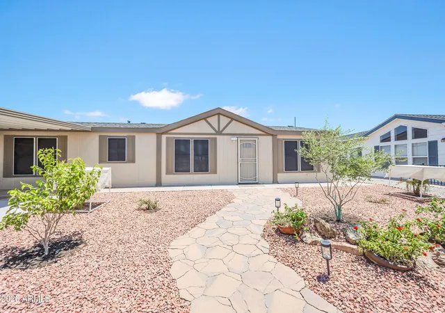 Photo 1 of Manufactured home for sale at 40571 N Clubhouse St, San Tan Valley, AZ 85140 | MLS# 7055818 | Listing updated on 2026-08-11