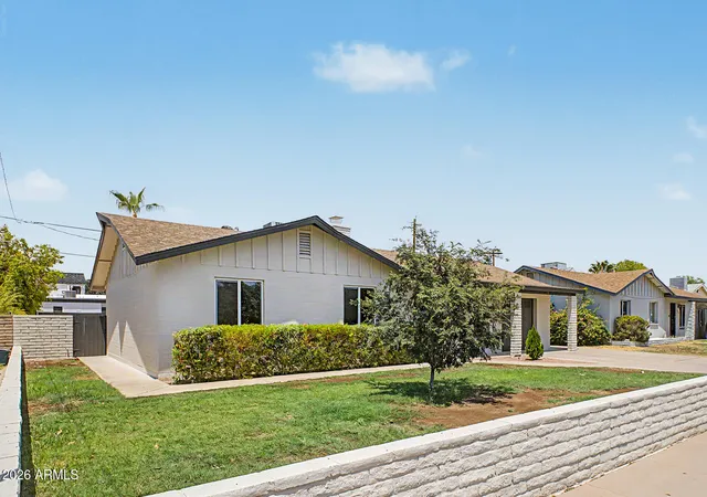 Photo 3 of Single family home for sale at 1818 W Morten Ave, Phoenix, AZ 85021 | MLS# 7055900 | Listing updated on 2026-09-03