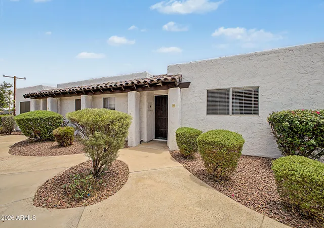 Listing Photo 2 - Condo for sale in building located at 2401 N 70Th St, Scottsdale, AZ 85257 - Unit #G