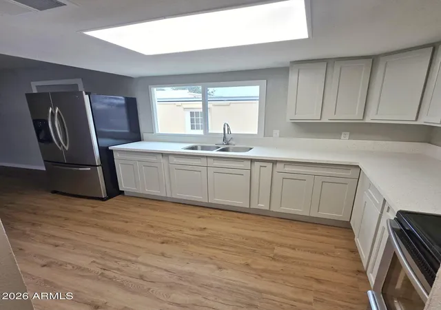 Photo 2 of Townhouse for sale at 5725 N 44th Lane, Glendale, AZ 85301 | MLS# 7055959 | Listing updated on 2026-08-11
