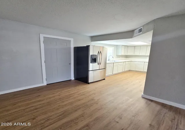 Photo 3 of Townhouse for sale at 5725 N 44th Lane, Glendale, AZ 85301 | MLS# 7055959 | Listing updated on 2026-08-11