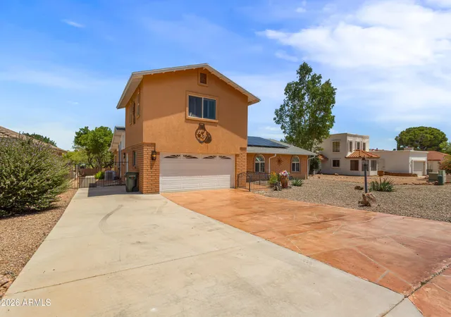Photo 3 of Single family home for sale at 3723 Saint Andrews Dr, Sierra Vista, AZ 85650 | MLS# 7062404 | Listing updated on 2026-09-02