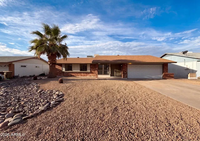 Photo 1 of Single family home for sale at 10501 W Loma Ln, Peoria, AZ 85345 | MLS# 7055469 | Listing updated on 2026-09-17