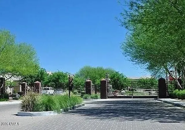 2nd image of 9060 W Myrtle Ave, Glendale, AZ 85305 | MLS# 7055800