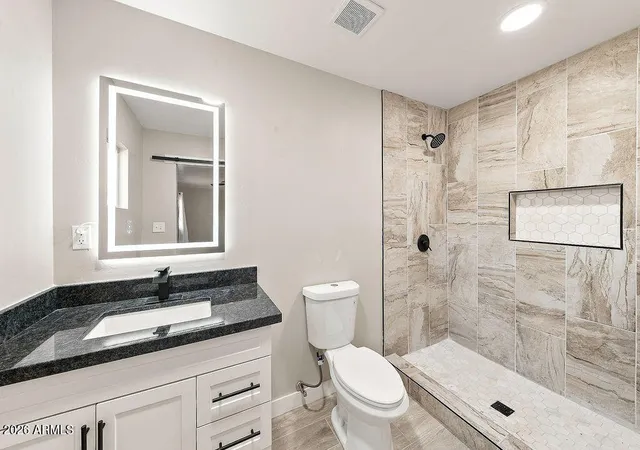 Photo 17 of Sale Pending at 5534 N 31st Drive, Phoenix, AZ 85017 | MLS# 7055446 | Listing updated on 2026-08-25