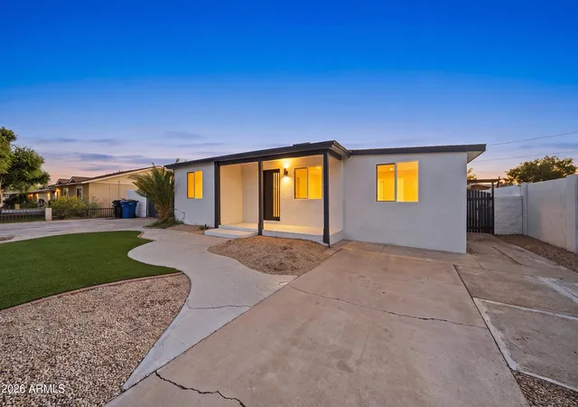 3rd image of 934 S Pioneer St, Mesa, AZ 85204 | MLS# 7055461
