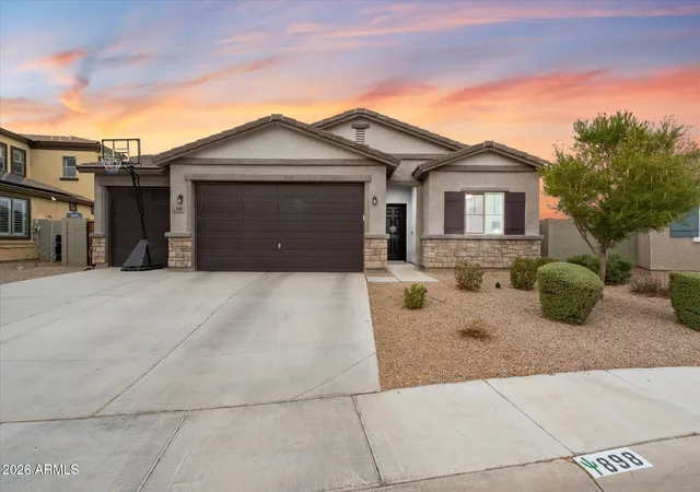 Photo 2 of Single family home for sale at 898 E Diamond Dr, Casa Grande, AZ 85122 | MLS# 7055536 | Listing updated on 2026-08-30