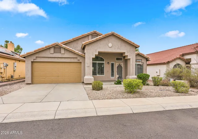 Photo 2 of Single family home for sale at 1109 E Montoya Ln, Phoenix, AZ 85024 | MLS# 7055775 | Listing updated on 2026-09-18