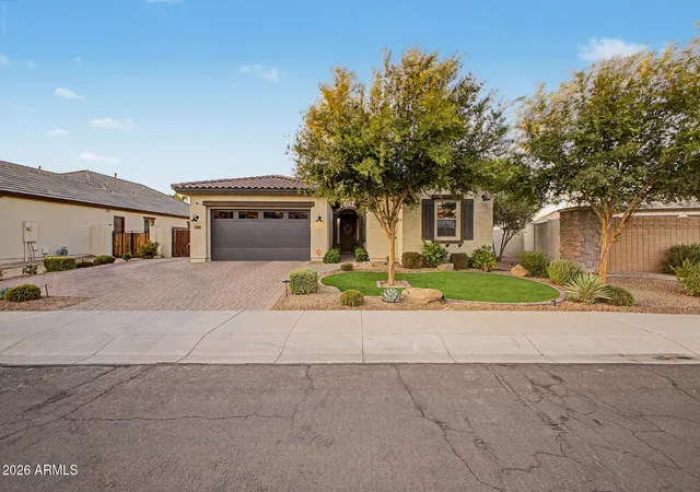 1st image of 15680 W Desert Flower Dr, Goodyear, AZ 85395 | MLS# 7059284