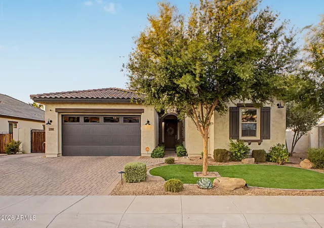 2nd image of 15680 W Desert Flower Dr, Goodyear, AZ 85395 | MLS# 7059284