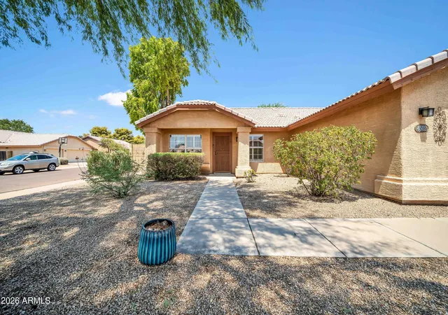 3rd image of 4502 E Saint John Rd, Phoenix, AZ 85032 | MLS# 7062151