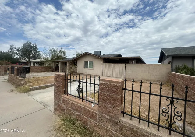 1st image of 4732 E Hidalgo Ave, Phoenix, AZ 85040 | MLS# 7055684