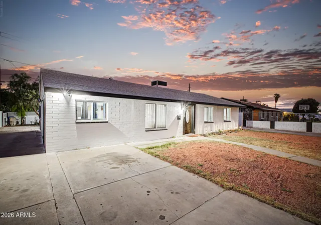 Photo 2 of Sale Pending at 5530 N 61st Avenue, Glendale, AZ 85301 | MLS# 7055650 | Listing updated on 2026-09-18