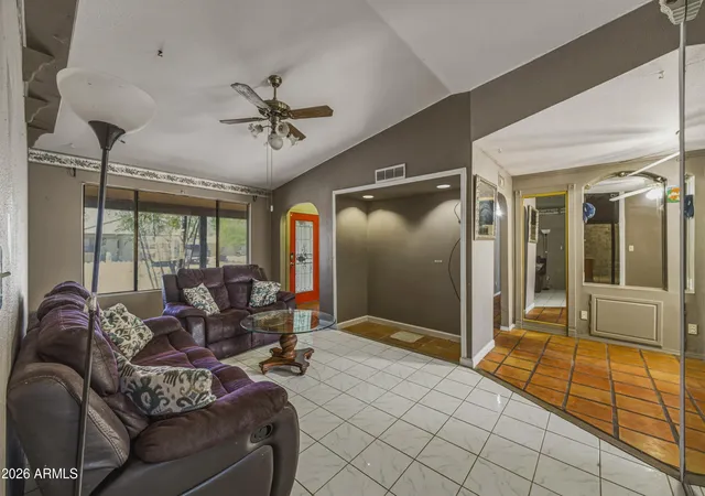 Photo 4 of Sale Pending at 1280 E Crown Cir, Casa Grande, AZ 85122 | MLS# 7058371 | Listing updated on 2026-10-01