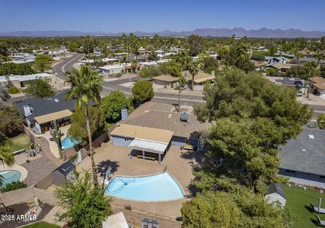 59th image of 10844 N 37th St, Phoenix, AZ 85028 | MLS# 7058961