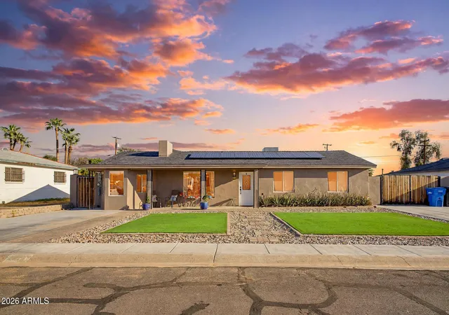1st image of 1001 E Belmont Ave, Phoenix, AZ 85020 | MLS# 7058950