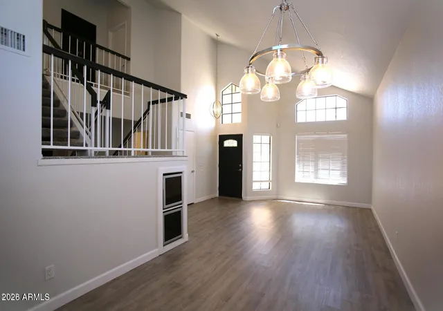 Photo 4 of Single family home for sale at 924 E Manor Dr, Chandler, AZ 85225 | MLS# 7055774 | Listing updated on 2026-08-19