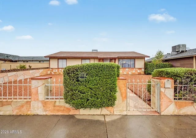 Photo 2 of Single family home for sale at 5234 S 44th Place, Phoenix, AZ 85040 | MLS# 7056148 | Listing updated on 2026-09-14