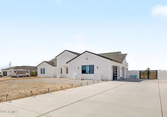 3rd image of 33634 W Earll Dr, Tonopah, AZ 85354 | MLS# 7056327