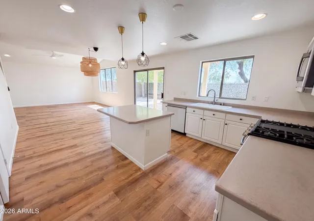 2nd image of 1376 S Boulder St #D, Gilbert, AZ 85296 | MLS# 7056877