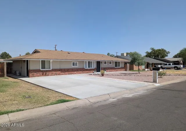 Photo 2 of Single family home for sale at 7537 N 17th Drive, Phoenix, AZ 85021 | MLS# 7055903 | Listing updated on 2026-09-13