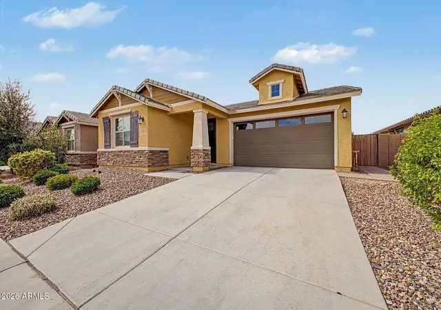 Photo 3 of Single family home for sale at 2250 E Citadel Dr, Gilbert, AZ 85298 | MLS# 7056139 | Listing updated on 2026-09-06