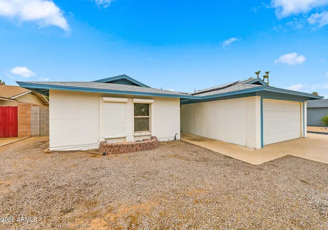 Photo 3 of Single family home for sale at 9219 N 55th Avenue, Glendale, AZ 85302 | MLS# 7055974 | Listing updated on 2026-08-11